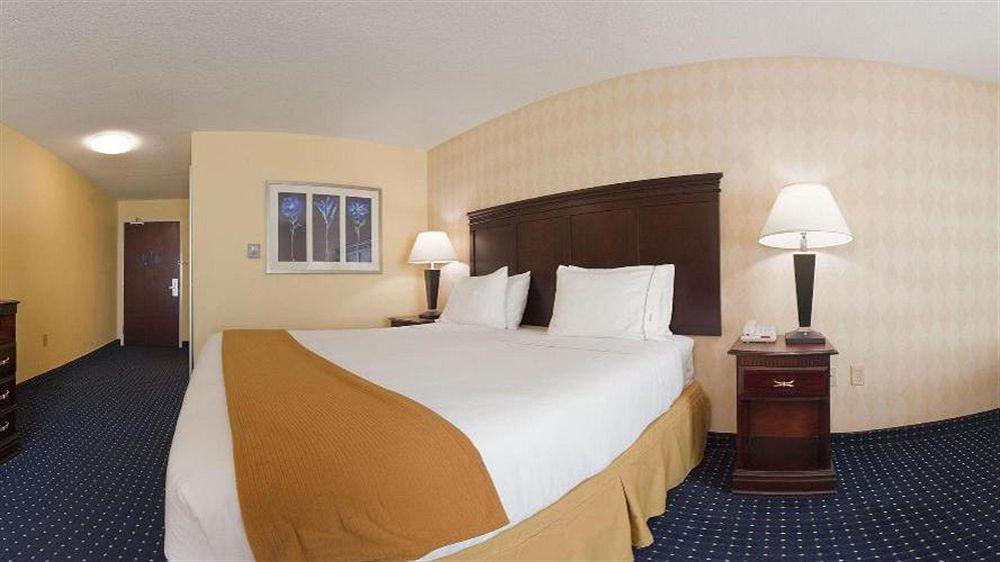 Holiday Inn Express & Suites San Antonio West Sea World Area By Ihg מראה חיצוני תמונה
