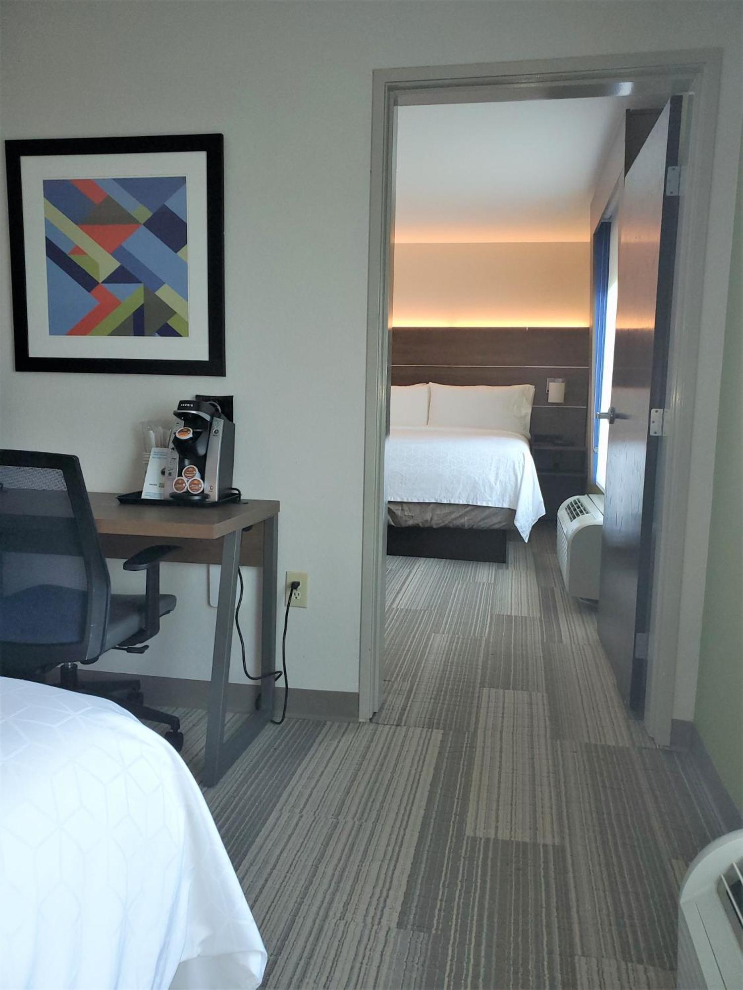 Holiday Inn Express & Suites San Antonio West Sea World Area By Ihg מראה חיצוני תמונה